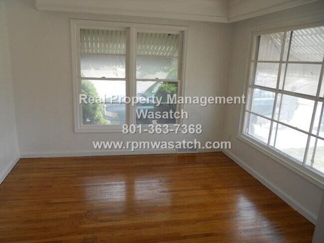 Building Photo - Spacious 4 bed, 3 bath home in Taylorsville