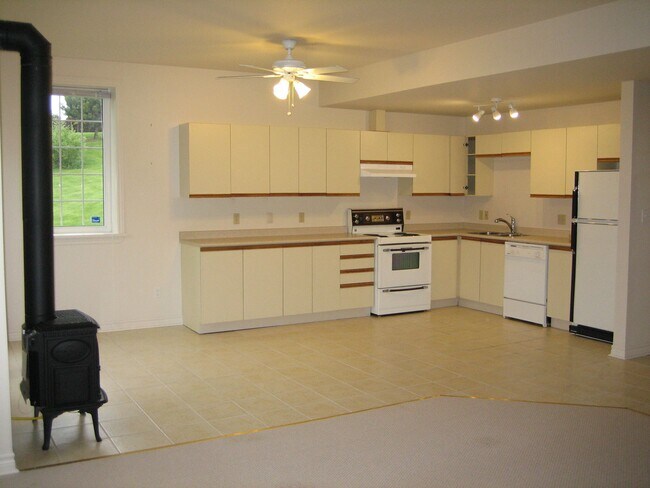 Photo du bâtiment - 16444 Mount Hope Rd