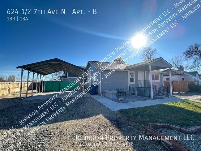 Building Photo - 624 1/2 7th Ave N   Apt.-B