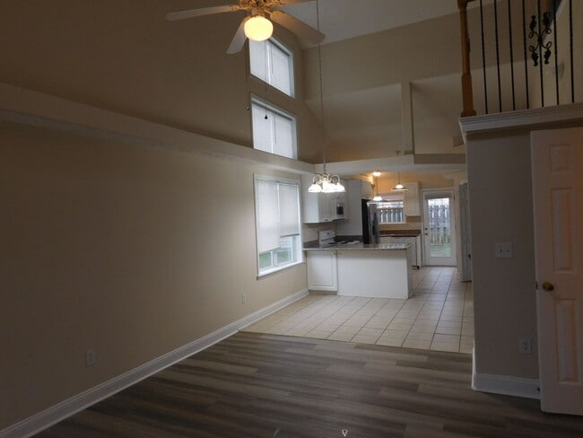 Building Photo - 4301 Arbor Green Way