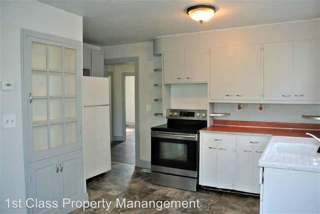 Foto del edificio - 3 br, 1 bath House - 222 N C st