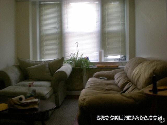 Building Photo - 208 Winthrop Rd