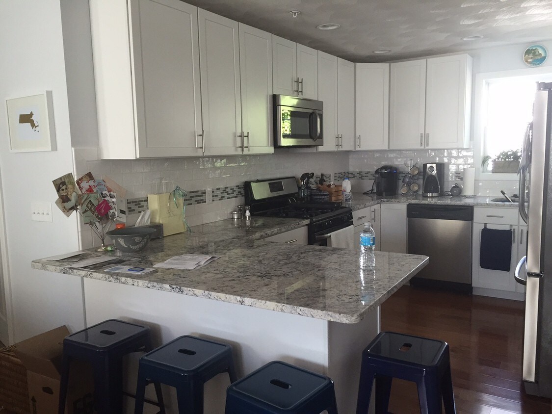 Kitchen - 12 School St