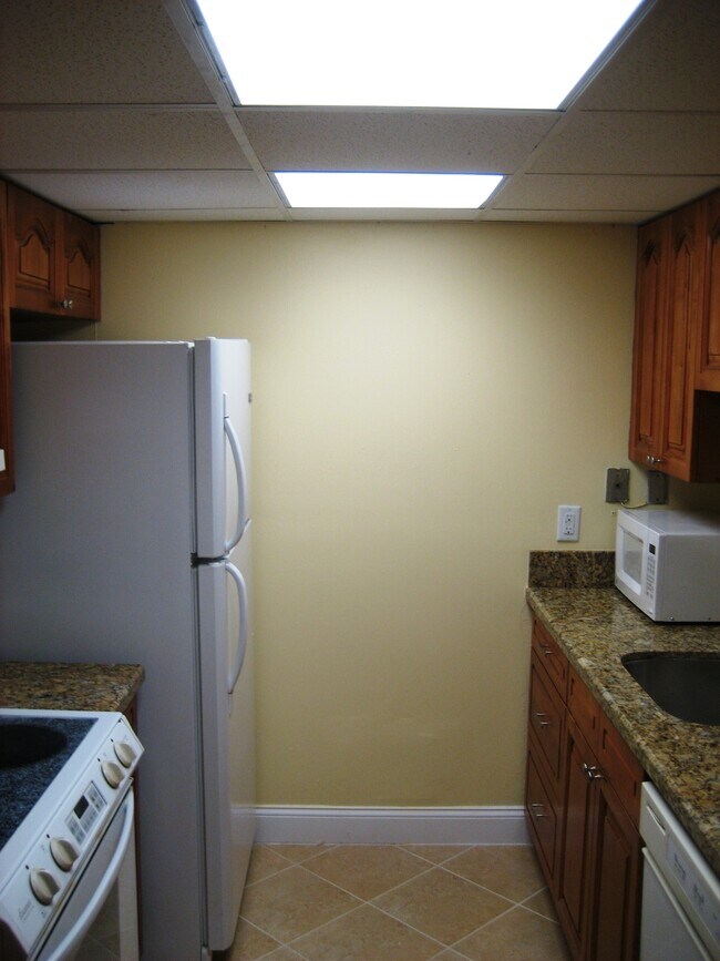 Building Photo - 14301 SW 88th St