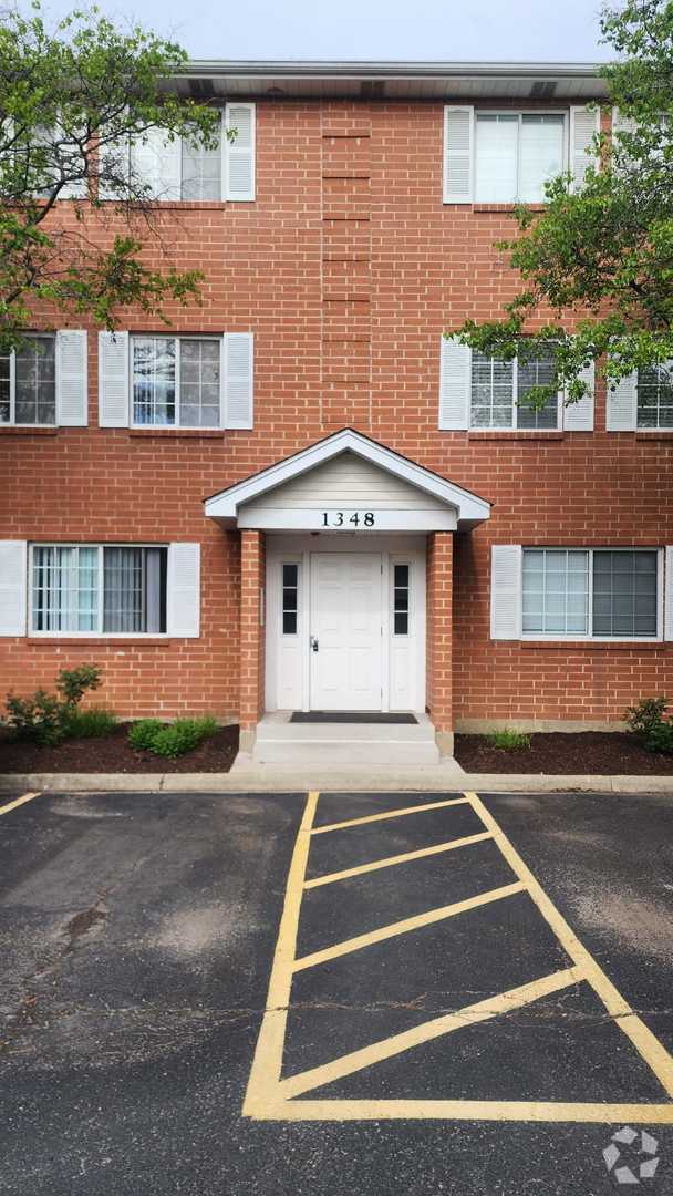 Building Photo - 1348 S Lorraine Rd