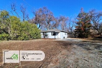 Building Photo - 5499 Balls Ferry Rd