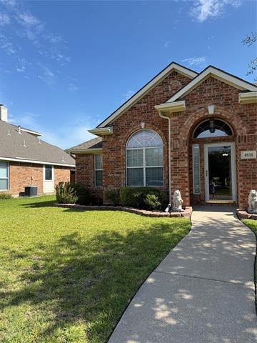 Foto del edificio - 4611 Harvest Ln