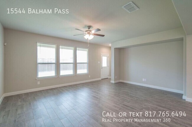 Foto del edificio - 15544 Balham Pass