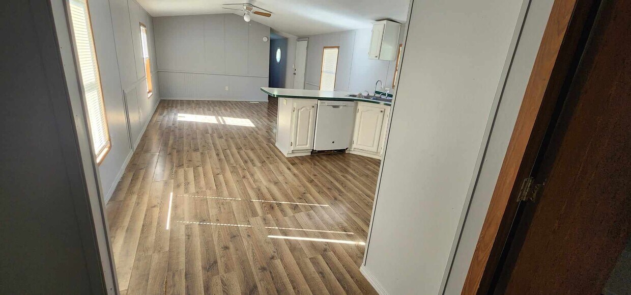 280 Bay Port Cir, Springport, MI 49284 House Rental in Springport, MI