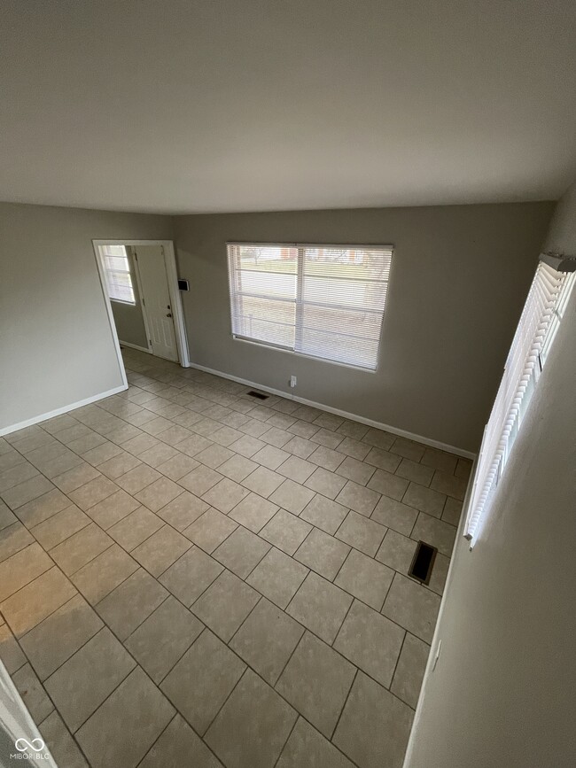 Building Photo - 622 Brewer Pl