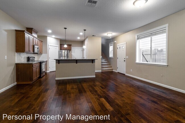 Foto del edificio - 3 br, 2.5 bath House - 2706 NE 130th Ct