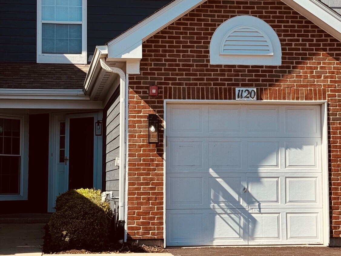 1120 Kingston Ct Unit 1120, Glendale Heights, IL 60139 Condo for Rent