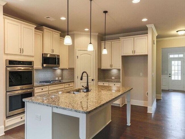 Foto del edificio - 5985 Carruth Lake Dr