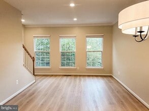 Building Photo - 12527 Heykens Ln Building Photo - 12527 Heykens Ln