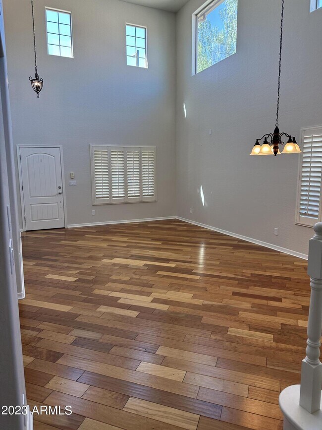 Foto del edificio - 27523 N 17th Ln