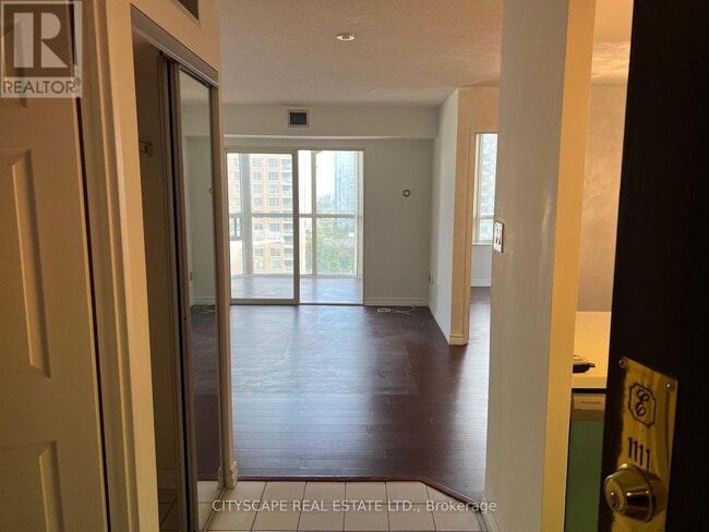 Building Photo - 265-1265 Enfield Pl