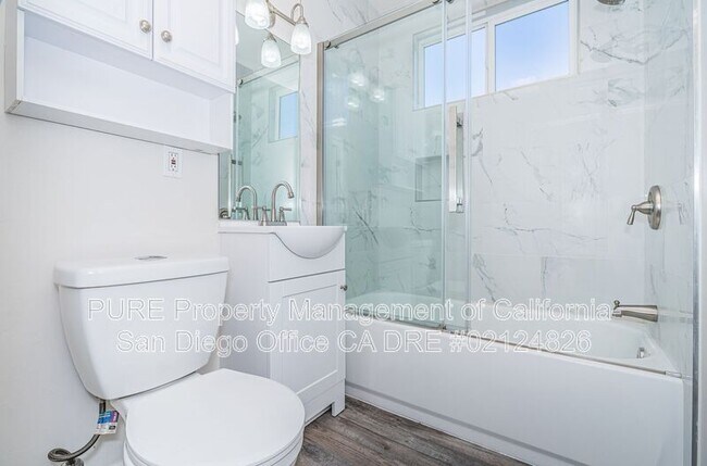 Foto del edificio - 2473 1/2 A St