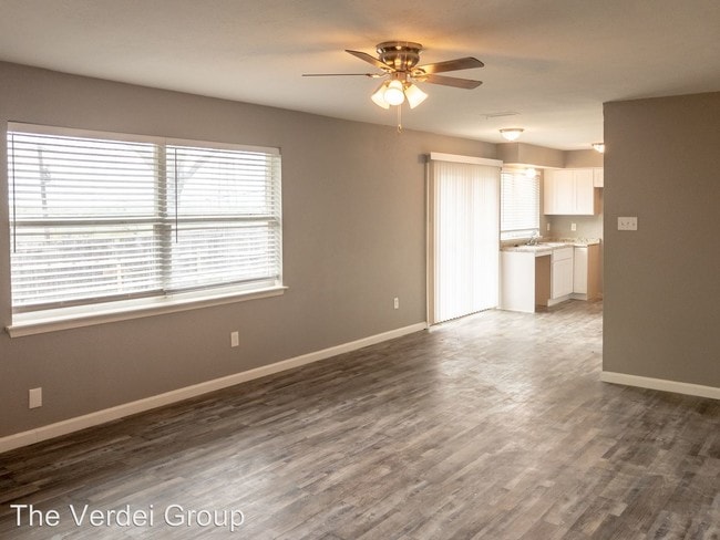 Building Photo - 3 br, 1.5 bath House - 641 Gallant Fox Dr