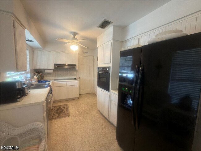 Foto del edificio - 4914 SW 2nd Pl