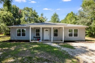 Building Photo - 3071 Highland Ave