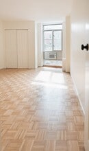 Building Photo - 19 Winchester St