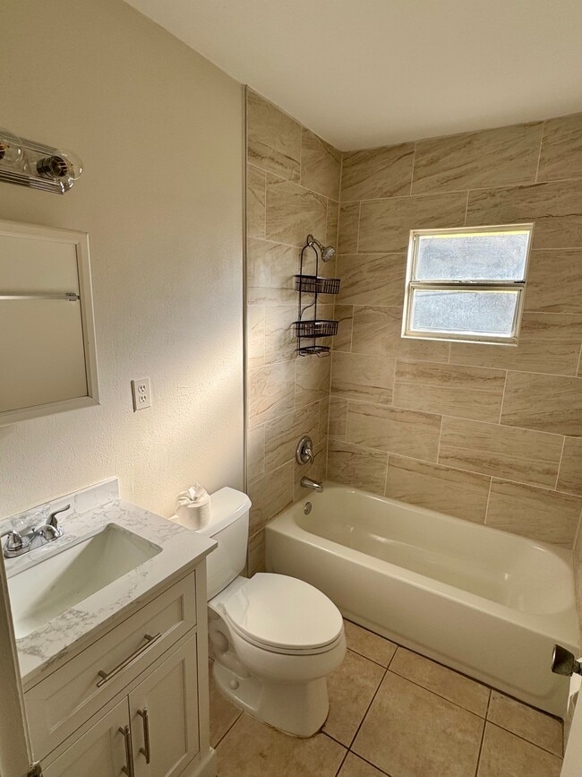 Building Photo - 77 2nd St