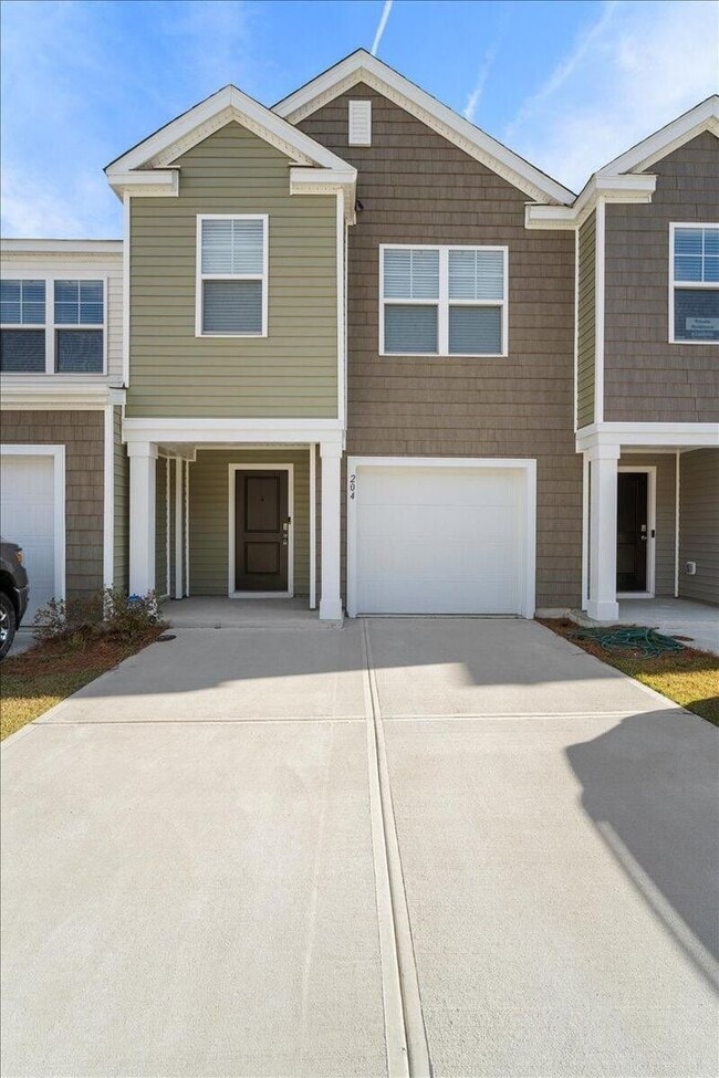 Building Photo - 204 Cozy Brook Ct