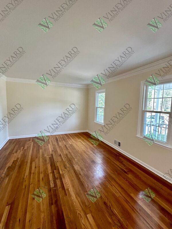 Building Photo - 3230 Normandy Cir