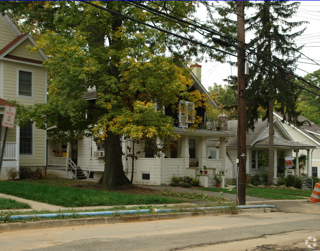 Building Photo - 7313 Flower Ave
