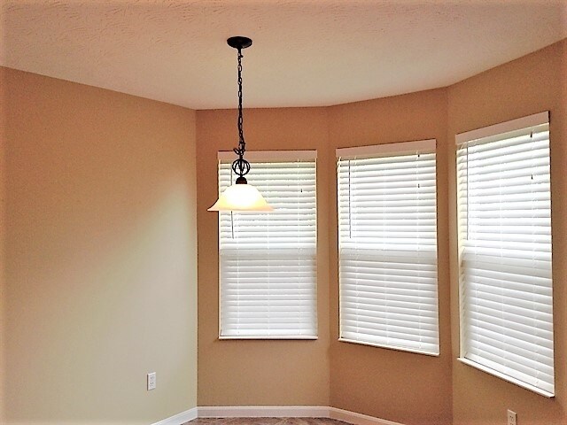Foto del edificio - 935 Stone Ridge Lane