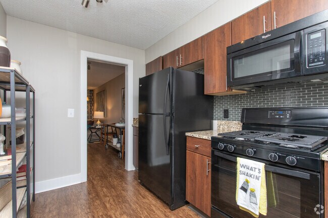 2HAB, 2,5BA - 1296SF - Harbor & Pine