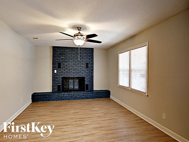 Building Photo - 6107 Rockwell Dr