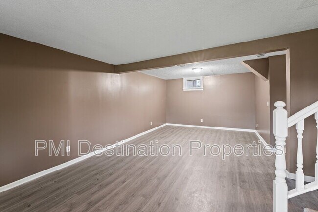 Building Photo - 38913 E Boswell Rd