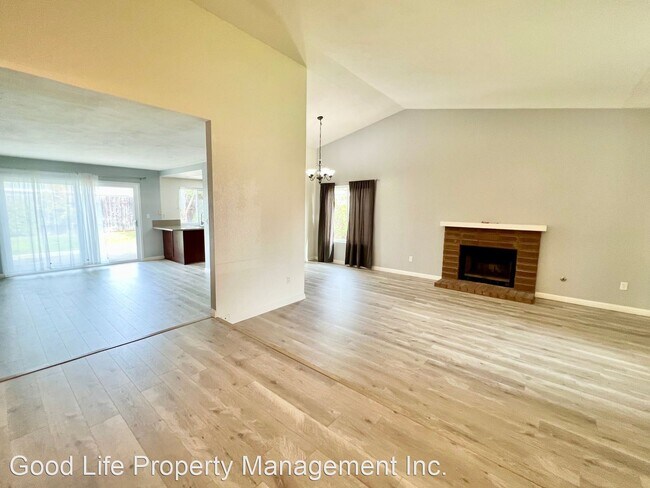 Building Photo - 3 br, 2 bath House - 7526 Rock Canyon Dr