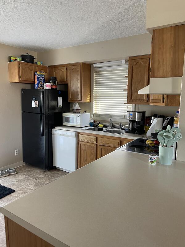 Building Photo - 200-202 Wellons Dr