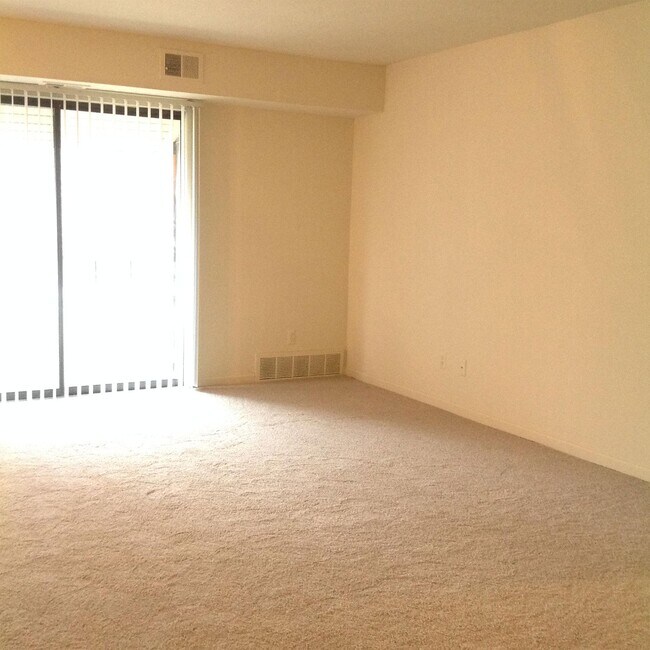 Foto del edificio - Merriman Woods Apartments