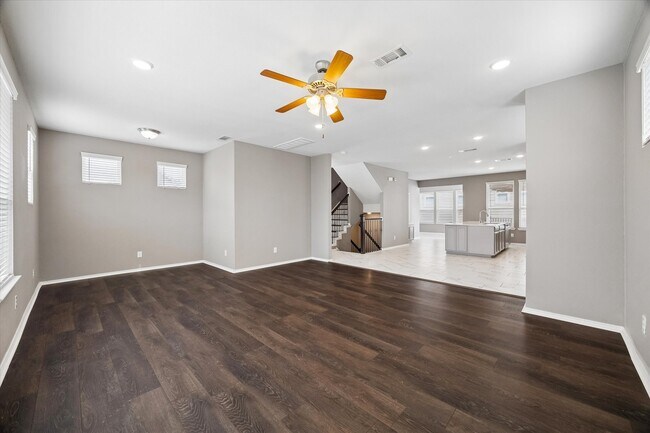 Foto del edificio - 8612 Cedardale Park Dr