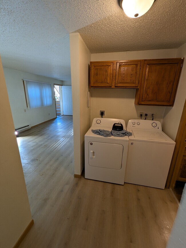 Building Photo - 1103 Campbell Dr
