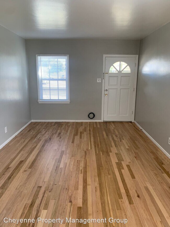 Building Photo - 2 br, 1 bath House - 1704 Logan Ave