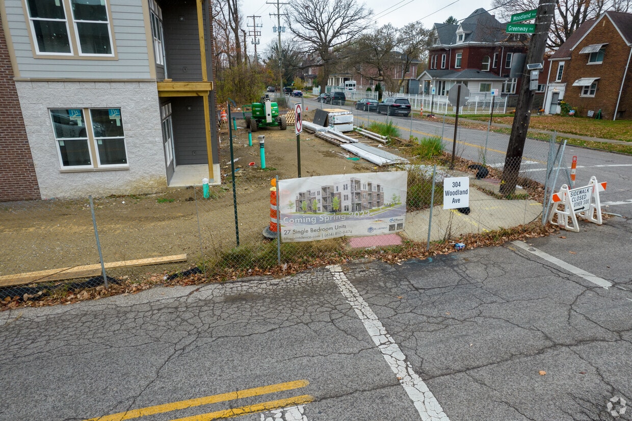 Building Photo - The Savrielle