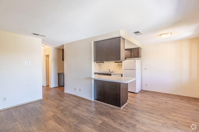 1BR, 1BA - 620SF - Bree Manor