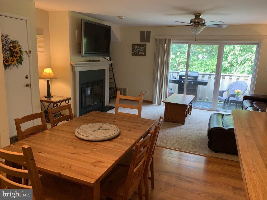 1504 Morris Ct, North Wales, PA 19454 Room for Rent in North Wales