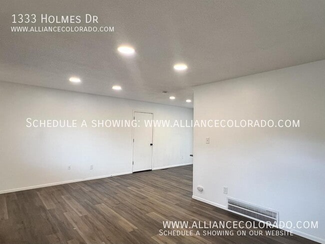 Building Photo - 1333 Holmes Dr
