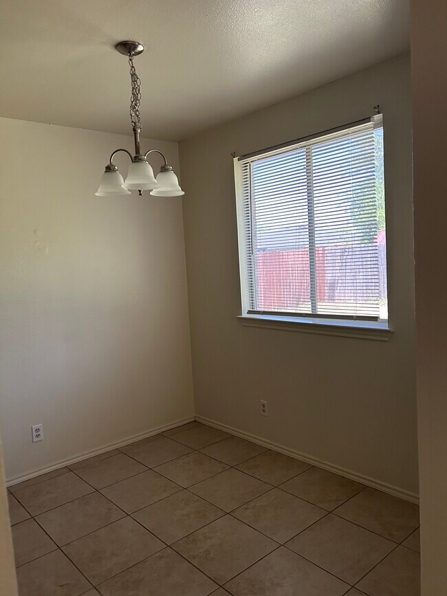 Foto del edificio - 3505 Northcrest Dr