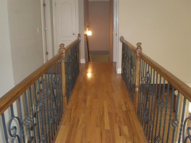 Foto del edificio - 7505 Capps Creek Ln