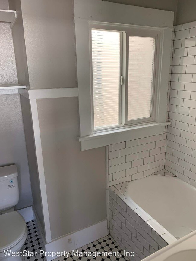 Foto del edificio - 322 Daisy Ave