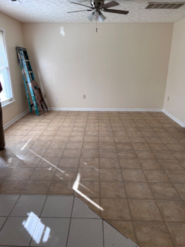 Building Photo - 241 Evergreen Trail SE