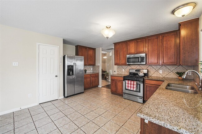 Building Photo - 25215 Spring Iris Lane