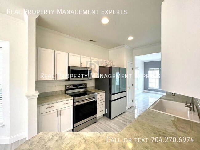 Foto del edificio - 4976 Prosperity Ridge Rd