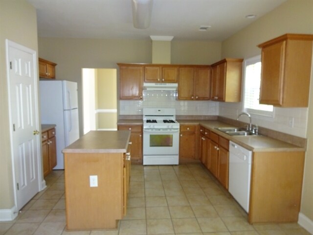 Building Photo - 1747 Hampton Chase Circle